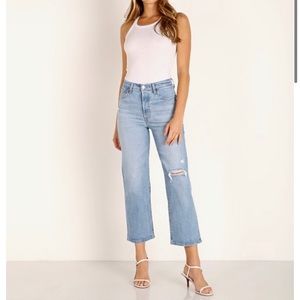 Levi’s Premium Ribcage Straight Distressed Jeans W26 L27